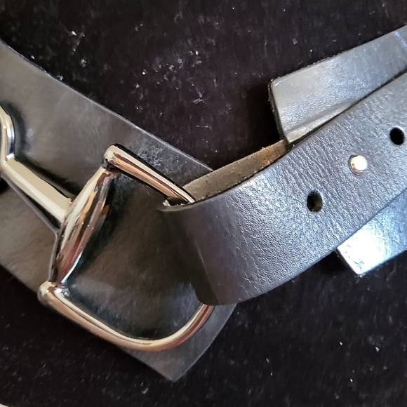 Genuine leather equestrian belt - large stirrup like buckle - Picture 2 of 9